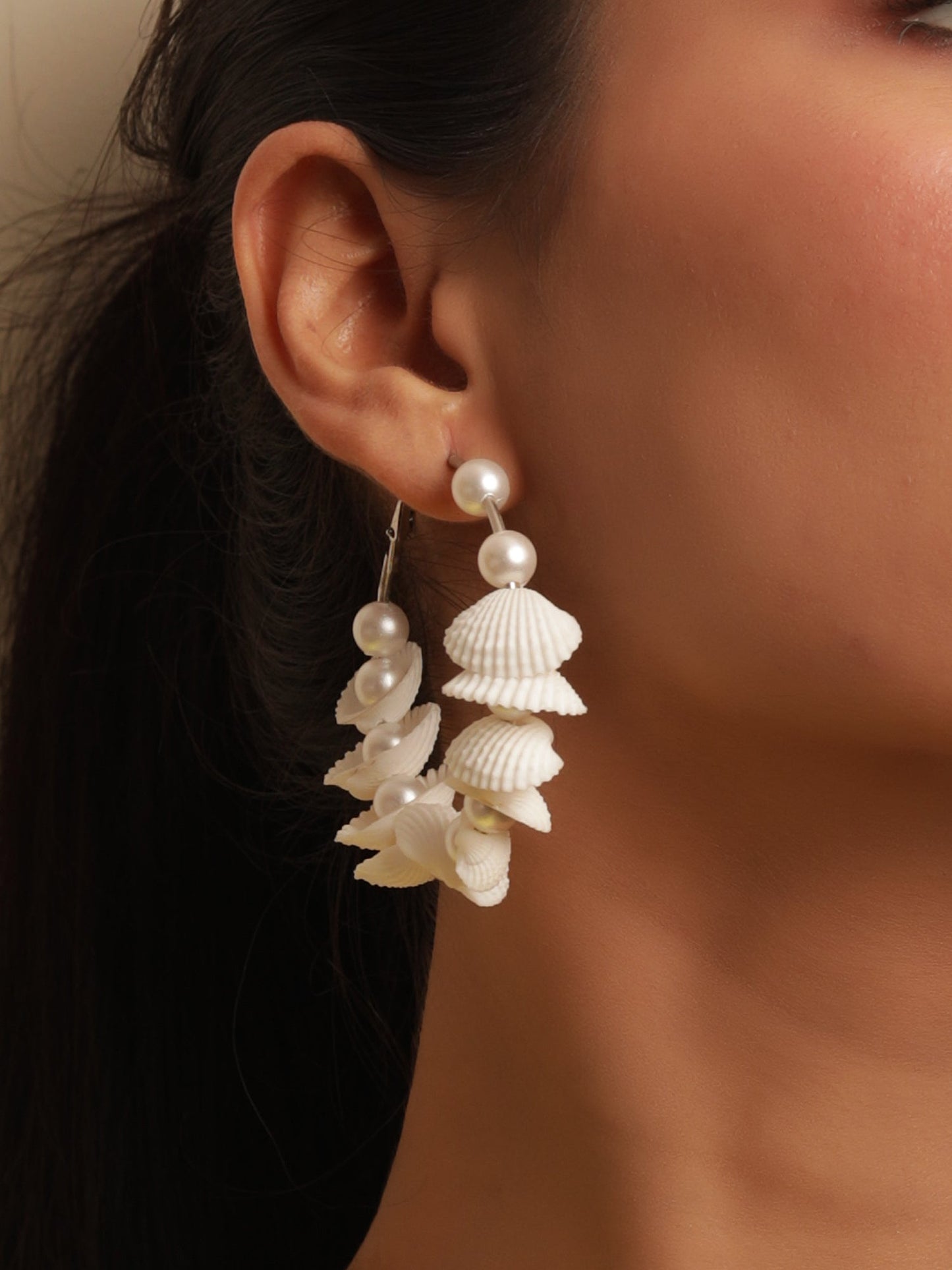 The Screechy Shell Hoop Earrings