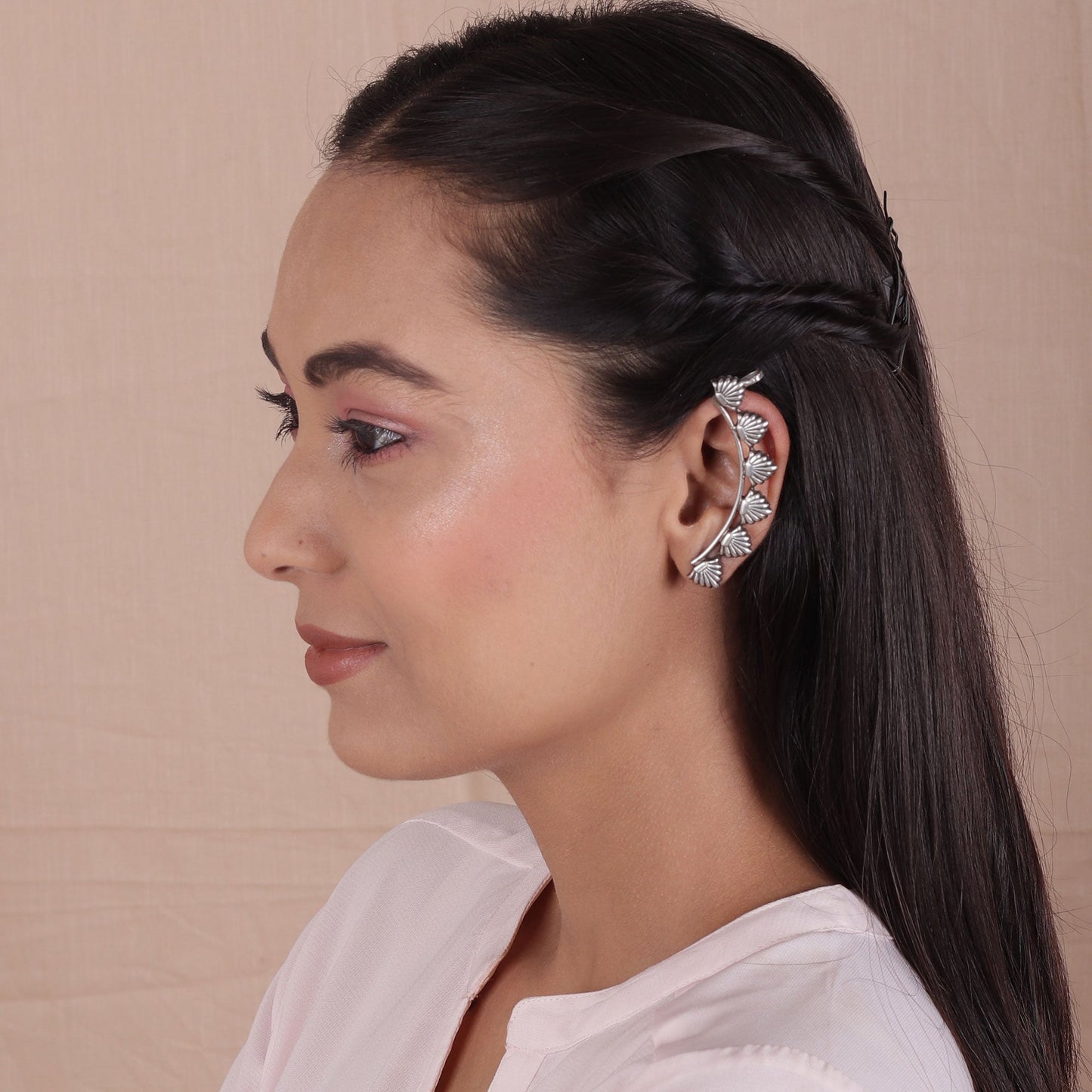 The Tulipferra Earcuff
