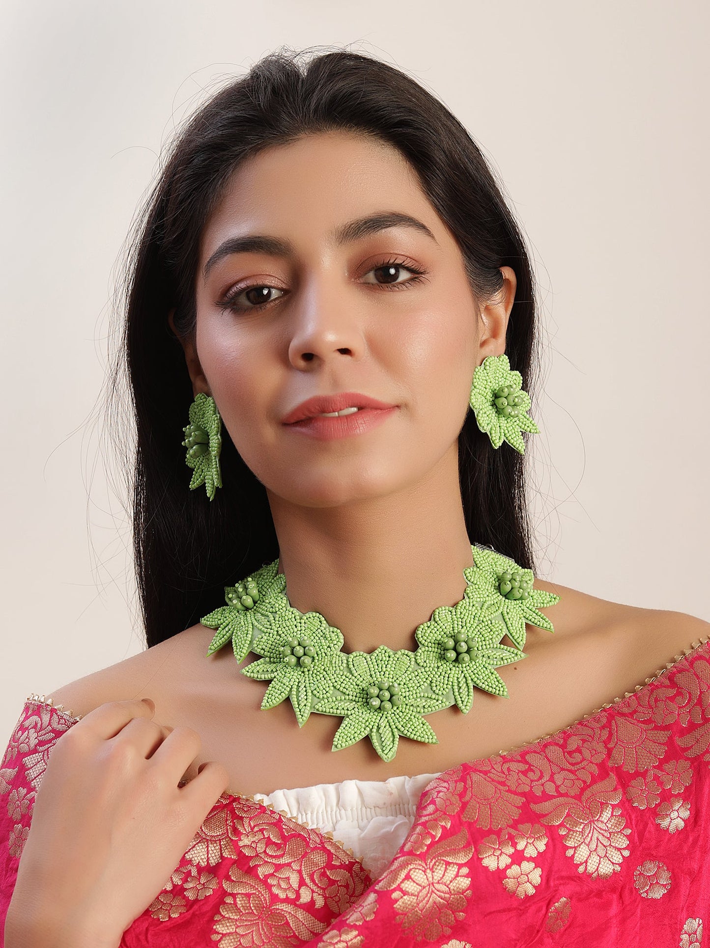 The Locust Necklace Set in Green - Cippele