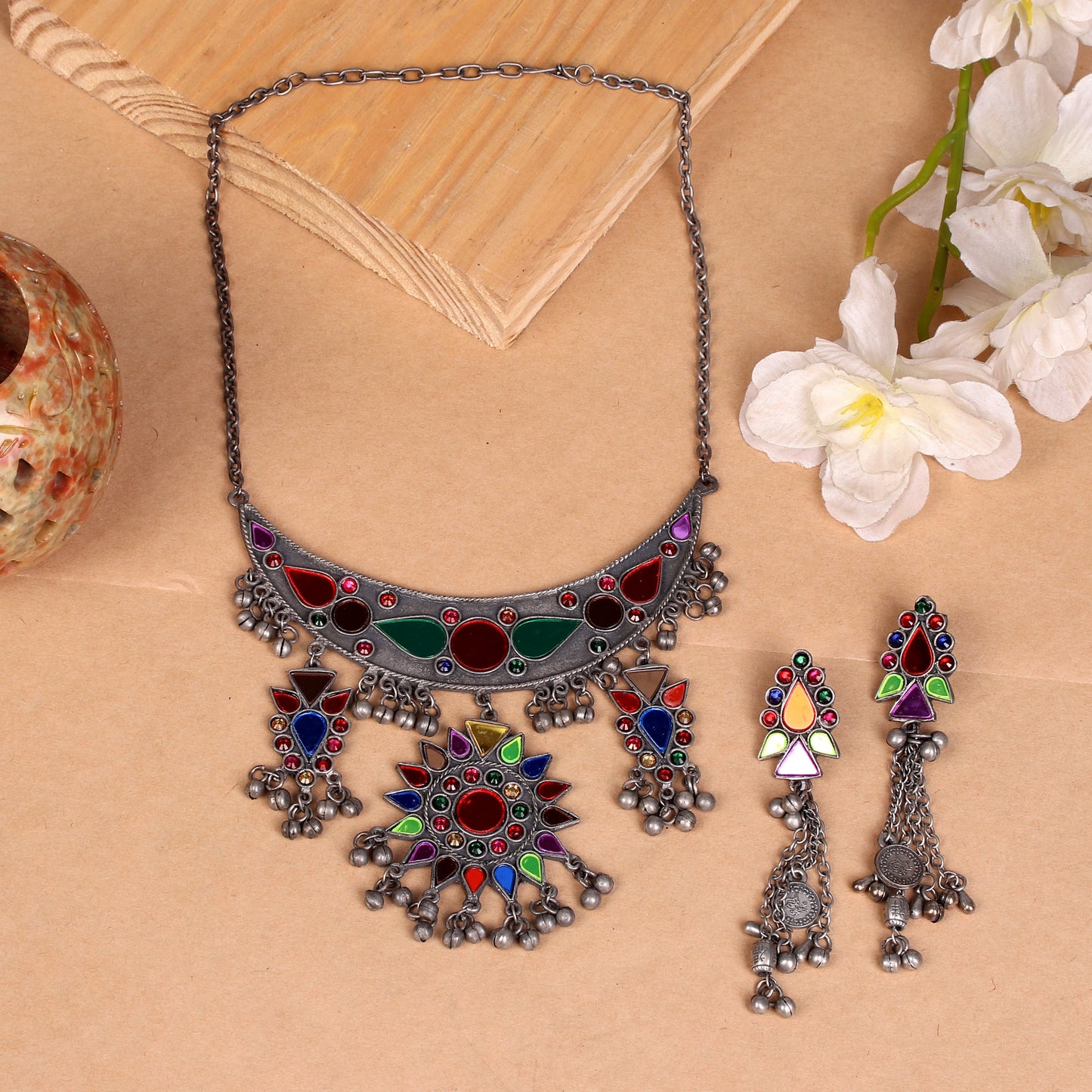 The Munfarid Hasli Necklace Set