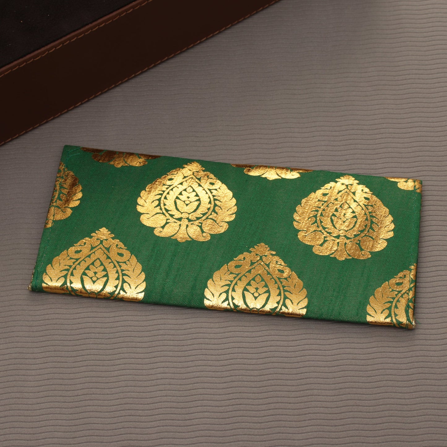 The Auspicious Leafy Sagan Lifafa (Set of 4)