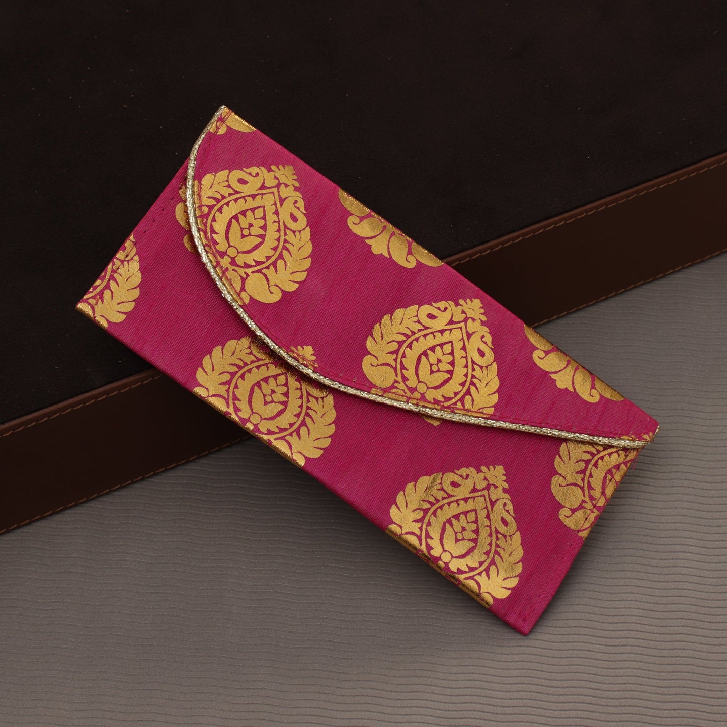 The Auspicious Leafy Sagan Lifafa (Set of 4)