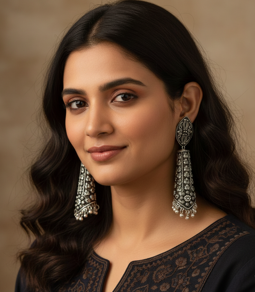 Long Tribal Oxidized Earrings - Cippele